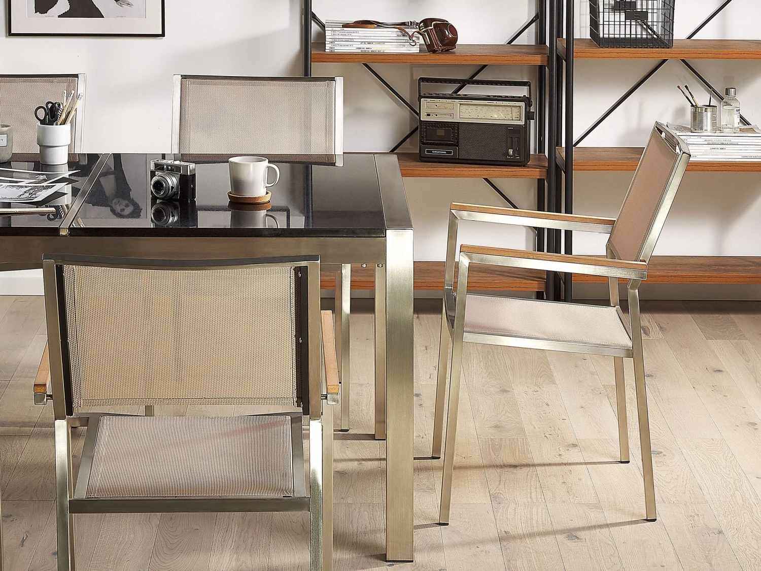 Gartenmöbel Set Glasplatte Schwarz 180 X 90 Cm 6-Sitzer Stühle Textilbespannung Beige GROSSETO 5 Gartenmöbel Set Glasplatte Schwarz 180 X 90 Cm 6-Sitzer Stühle Textilbespannung Beige GROSSETO – Bild 5