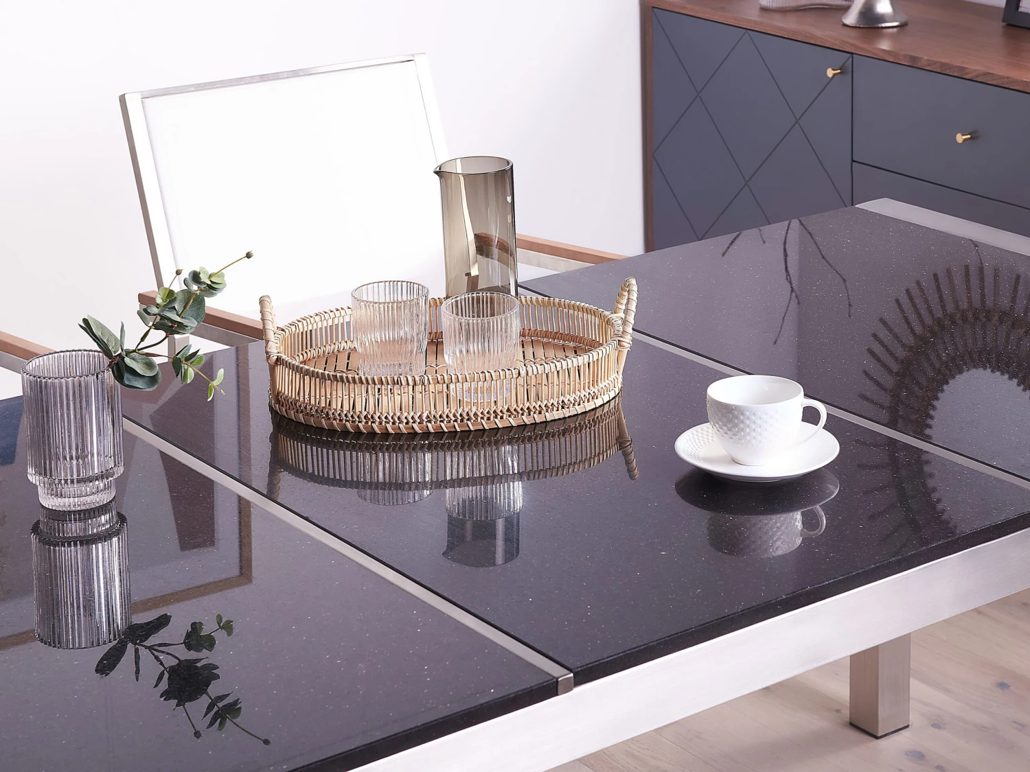 Gartenmöbel Set Naturstein Schwarz Poliert 180 X 90 Cm 6-Sitzer Stühle Beige GROSSETO 4 Gartenmöbel Set Naturstein Schwarz Poliert 180 X 90 Cm 6-Sitzer Stühle Beige GROSSETO – Bild 4