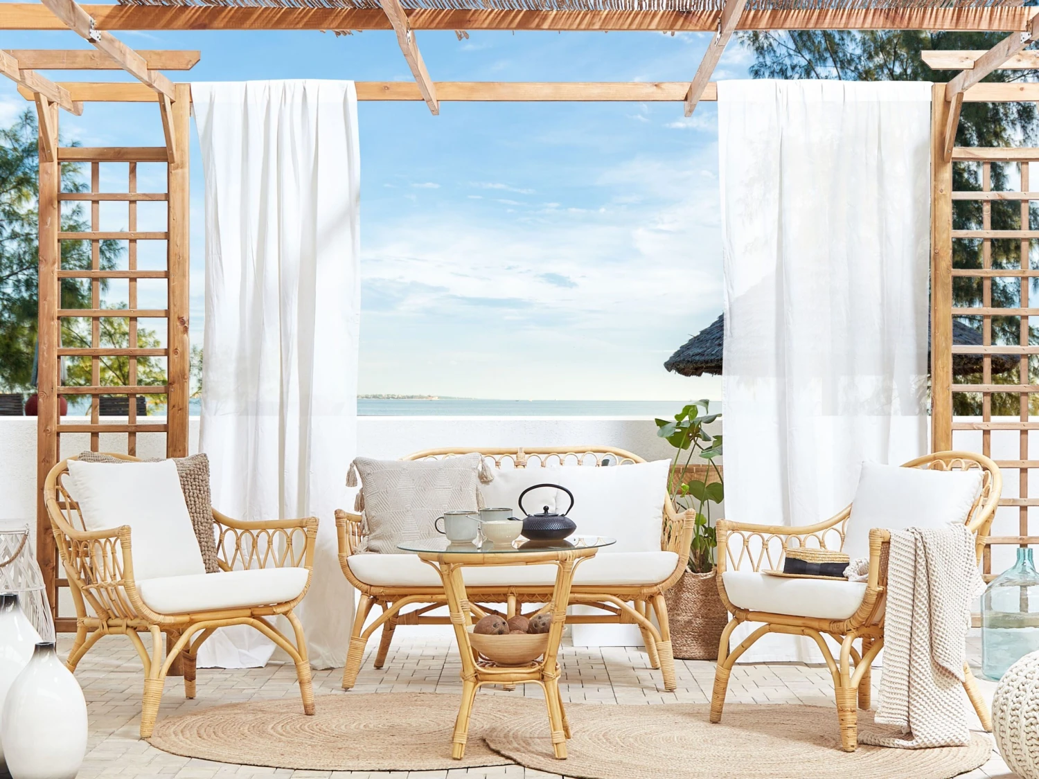 Lounge Set Rattan Natürlich 4-Sitzer Auflagen Weiß SIBARI – Bild 2