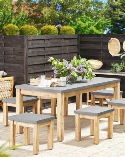 Gartenstuhl Beton / Akazienholz Grau / Heller Holzfarbton 2er Set OSTUNI 11 Gartenstuhl Beton / Akazienholz Grau / Heller Holzfarbton 2er Set OSTUNI -Beliani Verkaufsgeschäft undef src sa picid 805471 type whitesh image