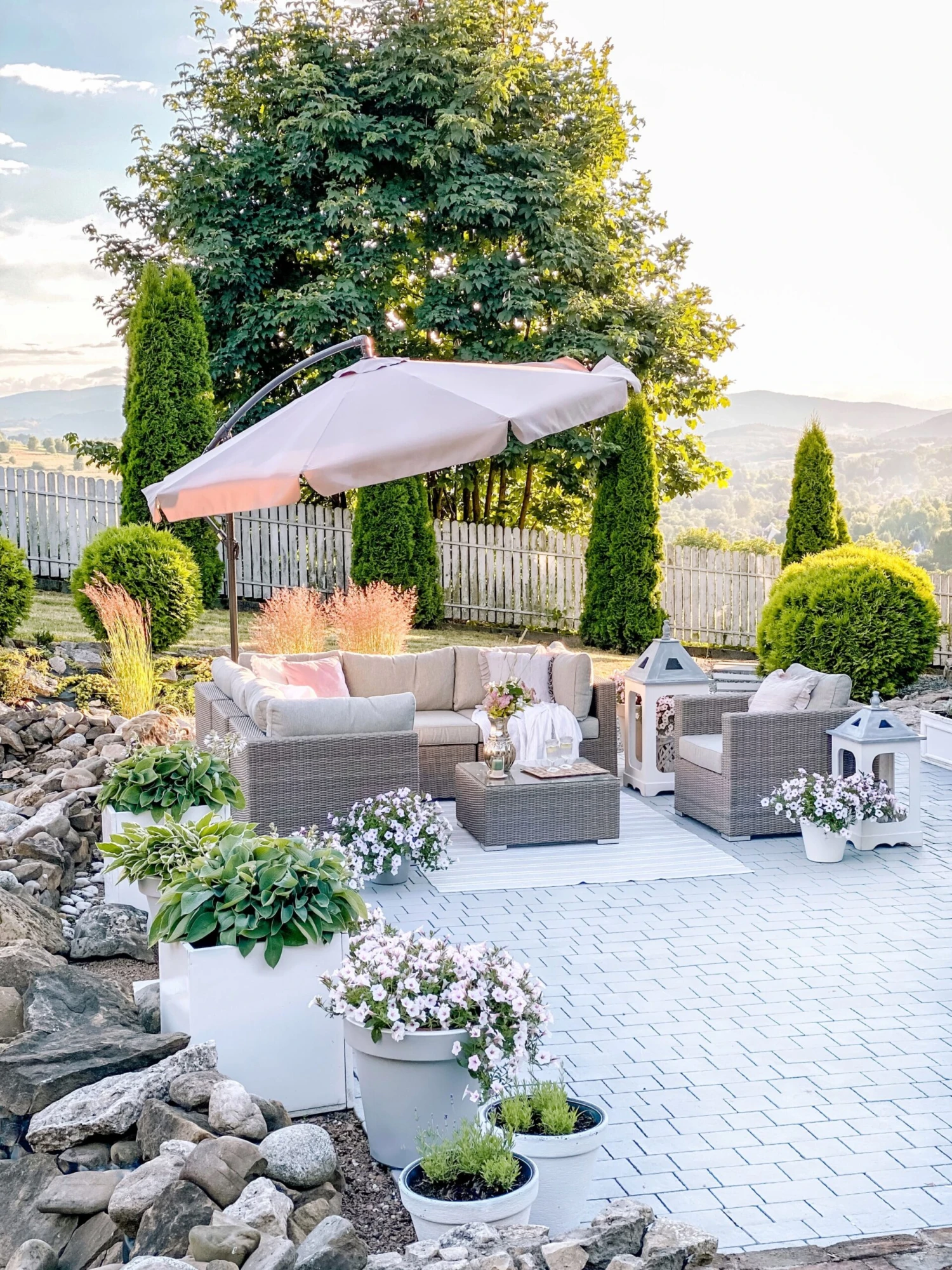 Lounge Set Rattan Taupe 6-Sitzer Linksseitig Auflagen Hellgrau CONTARE 6 Lounge Set Rattan Taupe 6-Sitzer Linksseitig Auflagen Hellgrau CONTARE – Bild 6