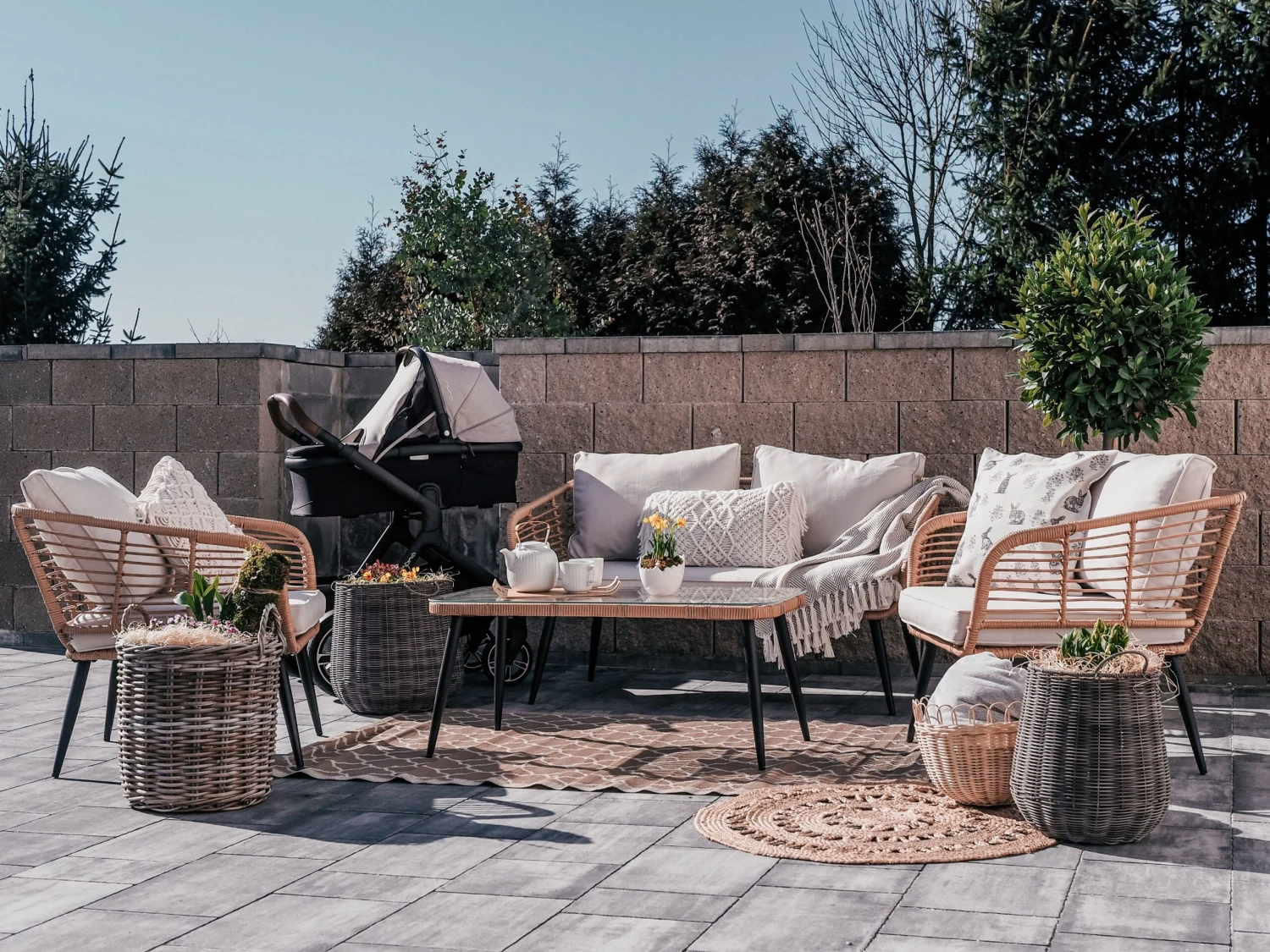 Lounge Set Rattan Natürlich 4-Sitzer Auflagen Hellgrau CORINTH II 3 Lounge Set Rattan Natürlich 4-Sitzer Auflagen Hellgrau CORINTH II – Bild 3