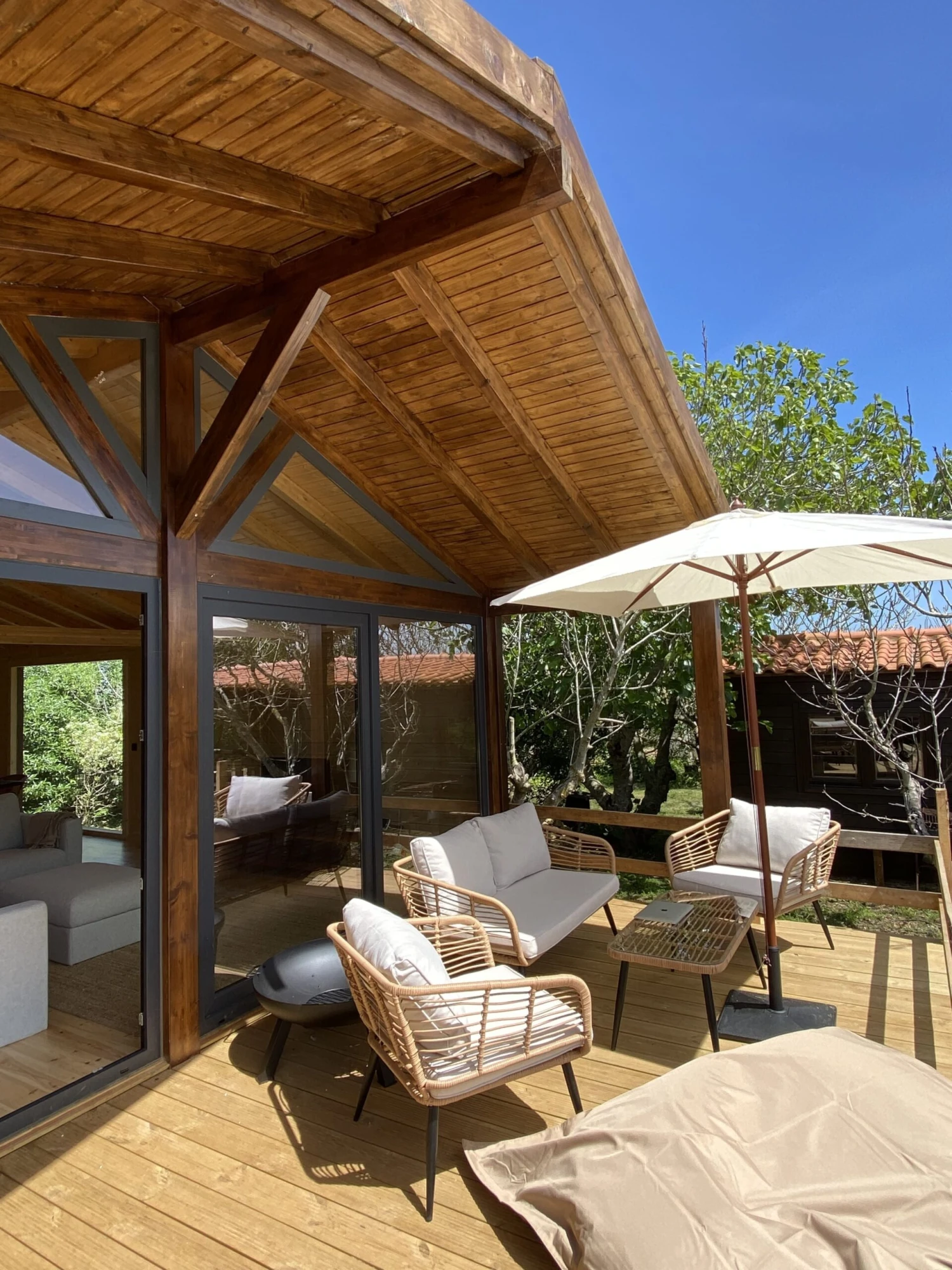 Lounge Set Rattan Natürlich 4-Sitzer Auflagen Hellgrau CORINTH II 5 Lounge Set Rattan Natürlich 4-Sitzer Auflagen Hellgrau CORINTH II – Bild 5