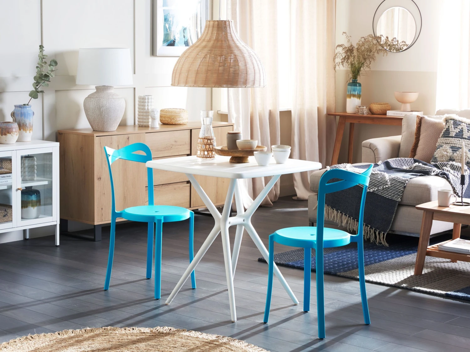 Balkonset Kunststoff Weiß / Blau 2 Stühle SERSALE / CAMOGLI 3 Balkonset Kunststoff Weiß / Blau 2 Stühle SERSALE / CAMOGLI – Bild 3