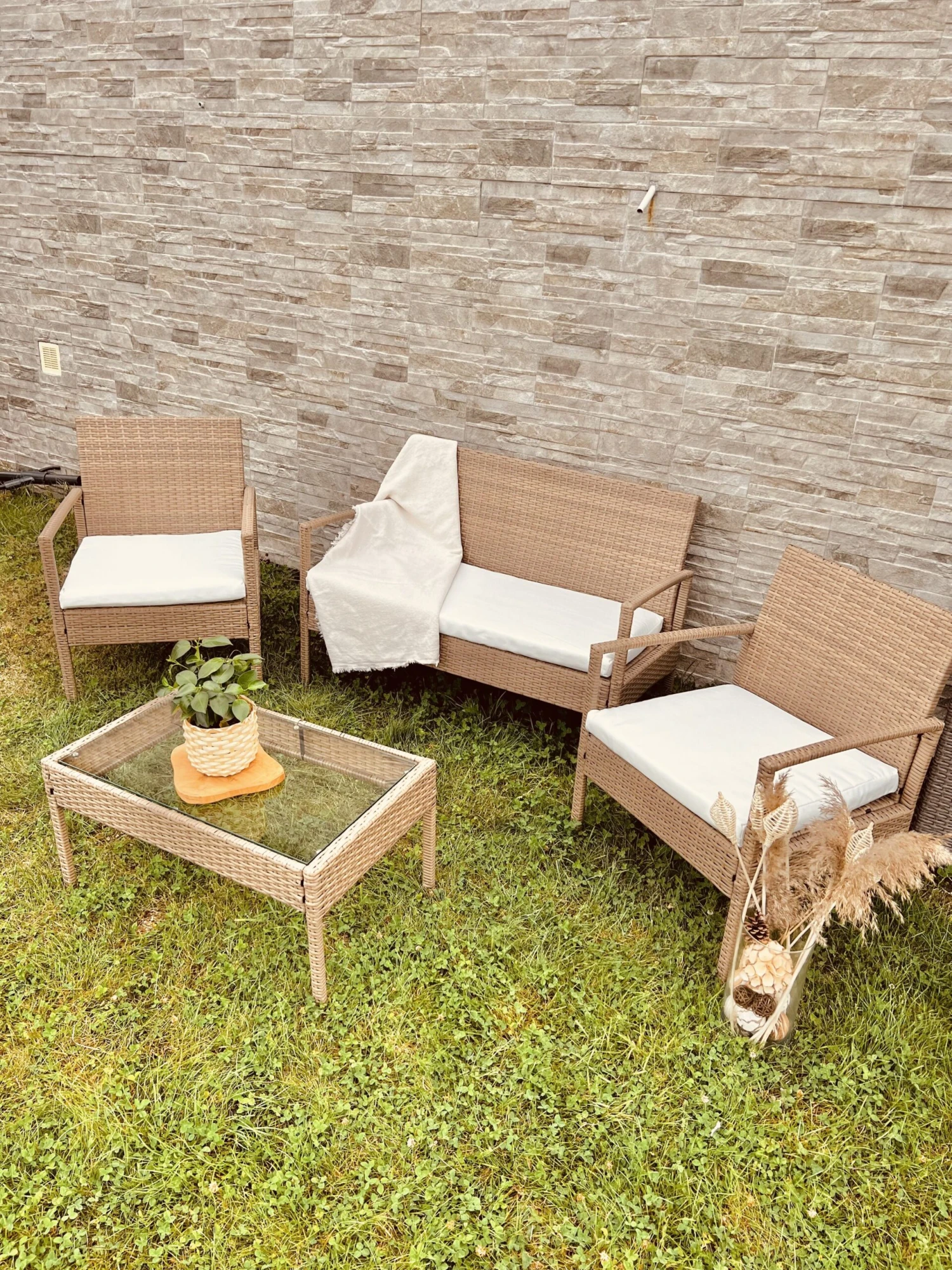 Lounge Set Rattan Hellbraun 4-Sitzer Auflagen Cremeweiß MARSALA 6 Lounge Set Rattan Hellbraun 4-Sitzer Auflagen Cremeweiß MARSALA – Bild 6