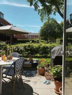 Rattanstuhl Blau / Weiß 4er Set RIFREDDO 13 Rattanstuhl Blau / Weiß 4er Set RIFREDDO -Beliani Verkaufsgeschäft undef src sa picid 829073 type whitesh image