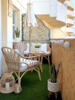 Lounge Set Rattan Natürlich 4-Sitzer Auflagen Weiß SIBARI -Beliani Verkaufsgeschäft undef src sa picid 829074 type whitesh image