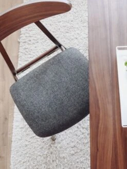 Esstisch Dunkler Holzfarbton Verschiedene Größen MADOX 14 Esstisch Dunkler Holzfarbton Verschiedene Größen MADOX -Beliani Verkaufsgeschäft undef src sa picid 835883 type whitesh image