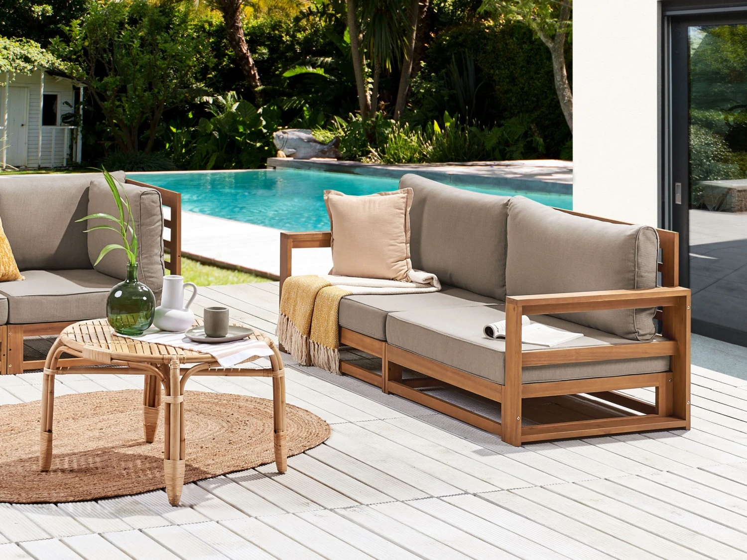 Gartensofa Akazienholz Hellbraun 2-Sitzer Auflagen Taupe TIMOR II 2 Gartensofa Akazienholz Hellbraun 2-Sitzer Auflagen Taupe TIMOR II – Bild 2